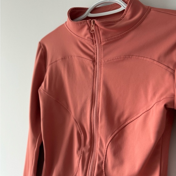 Workout Jacket with Thumb hole, Sculpting Body Fit - Picture 5 of 5